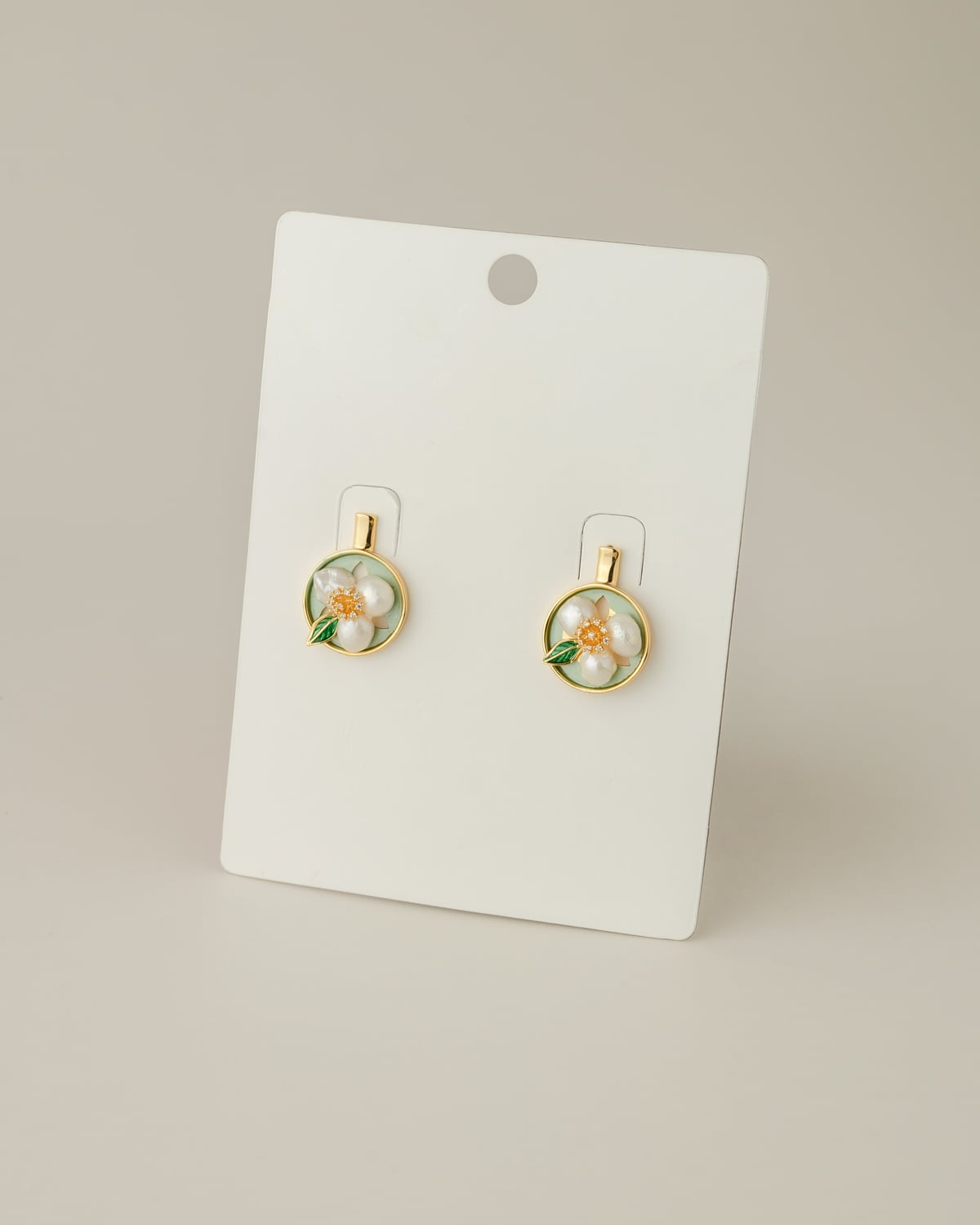 Golden Floral Garden Earrings detail